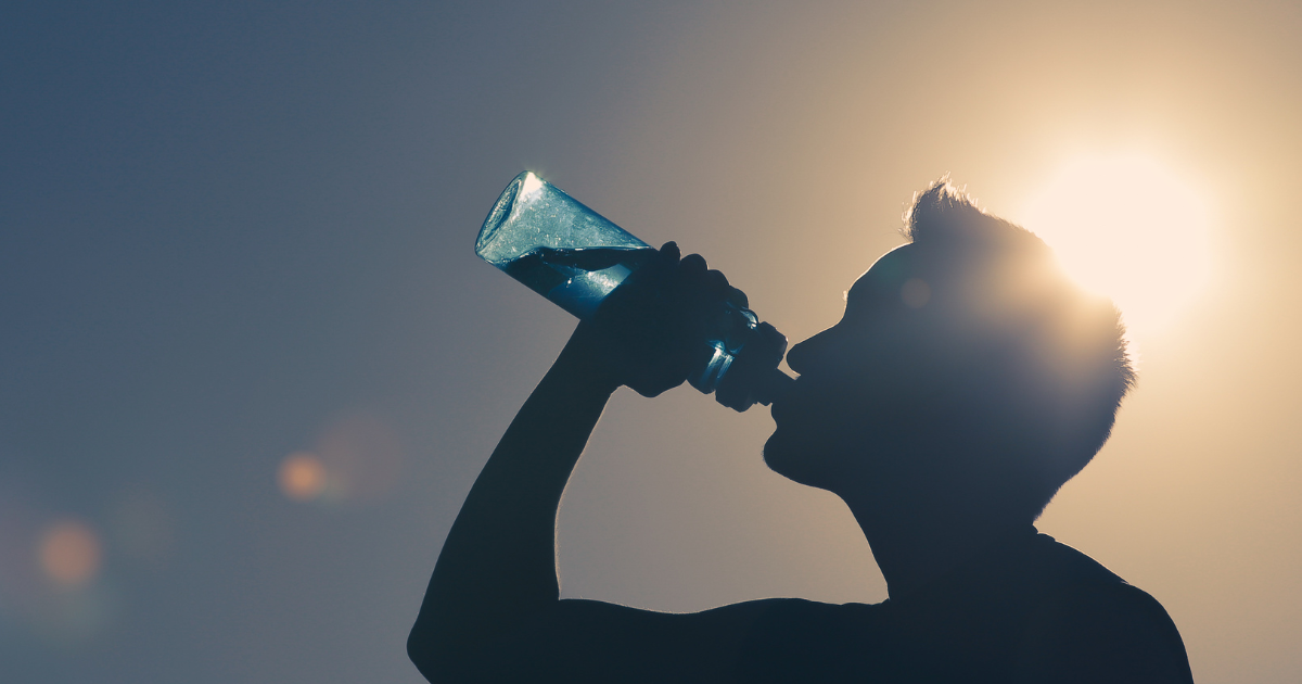 Race day hydration guide with water bottles and hydration gear